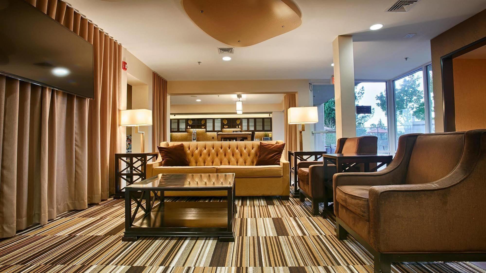 Best Western Plus Rancho Cordova Inn Exterior foto